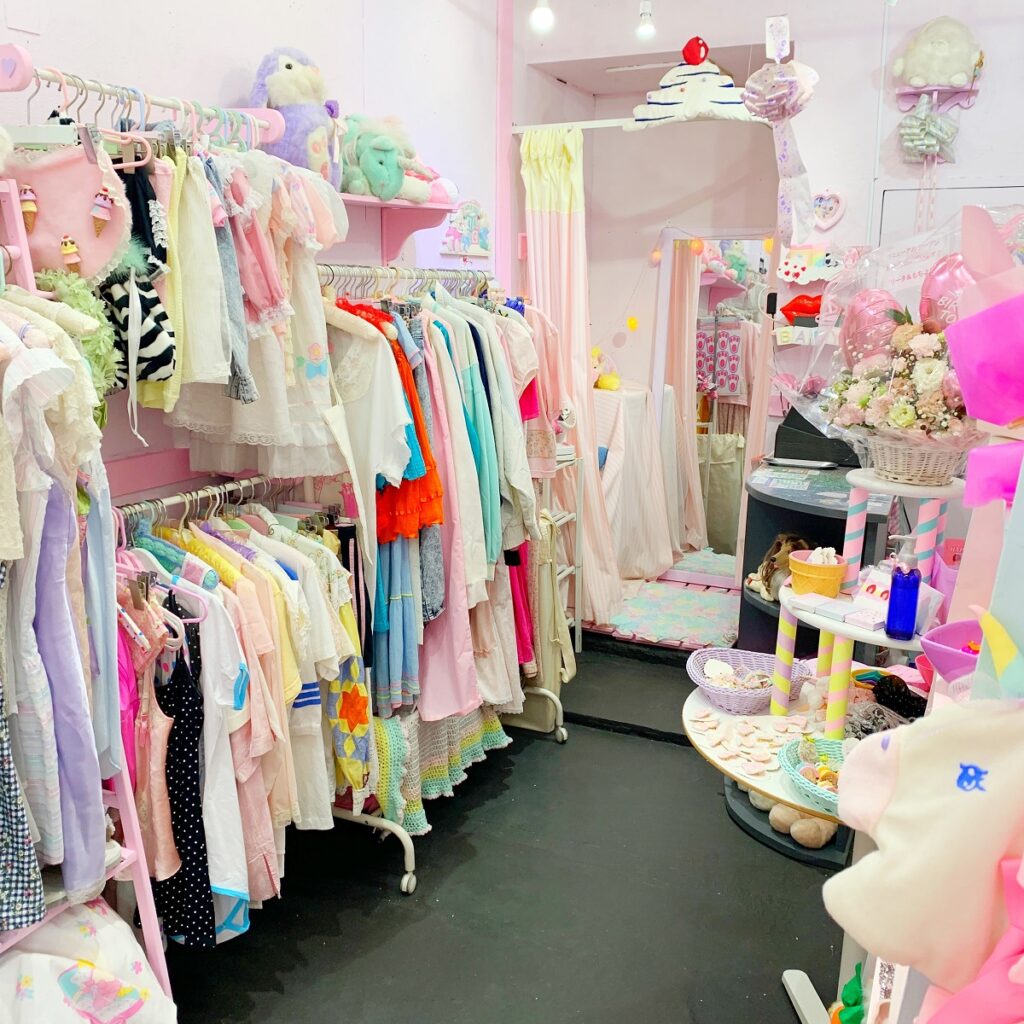 Kawaii vintage store Koenji