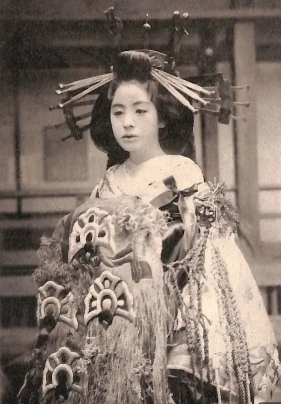 The Enigmatic Oiran: Japan’s Lost Courtesans