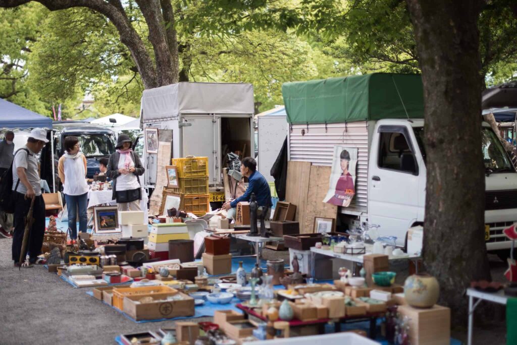 Hanazono Jinja Antique Market